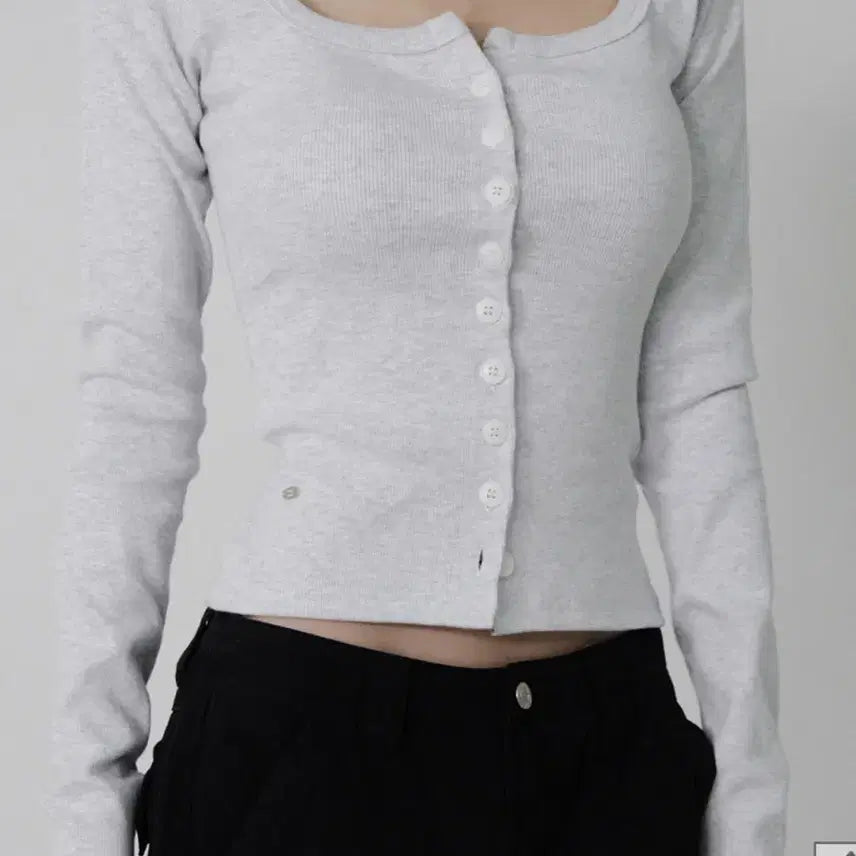 [BUNJANG] Pale Jade Long Sleeve Top - Melange Gray / 페일제이드 버튼 롱슬리브 탑 멜란지그레이 1사이즈