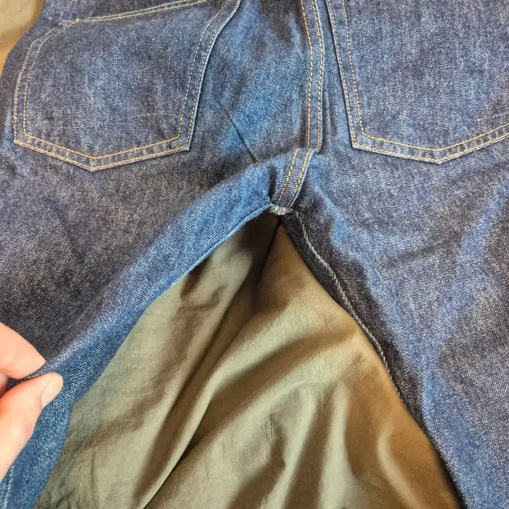 [SOLD OUT] 오어슬로우 1size 105 one wash 스탠다드셀비지데님