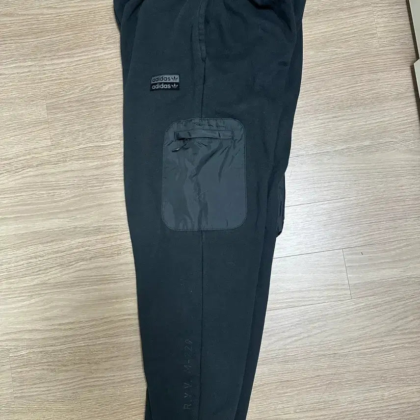 [SOLD OUT] 아디다스 R.Y.V. 후디와팬츠XXL