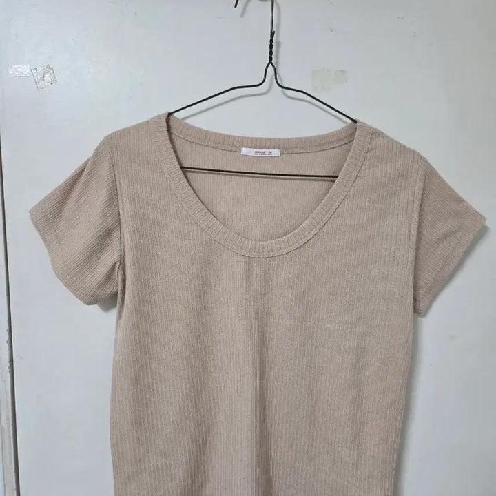 [BUNJANG] Beige Short-Sleeved T-Shirt / 베이지 반팔 티셔츠
