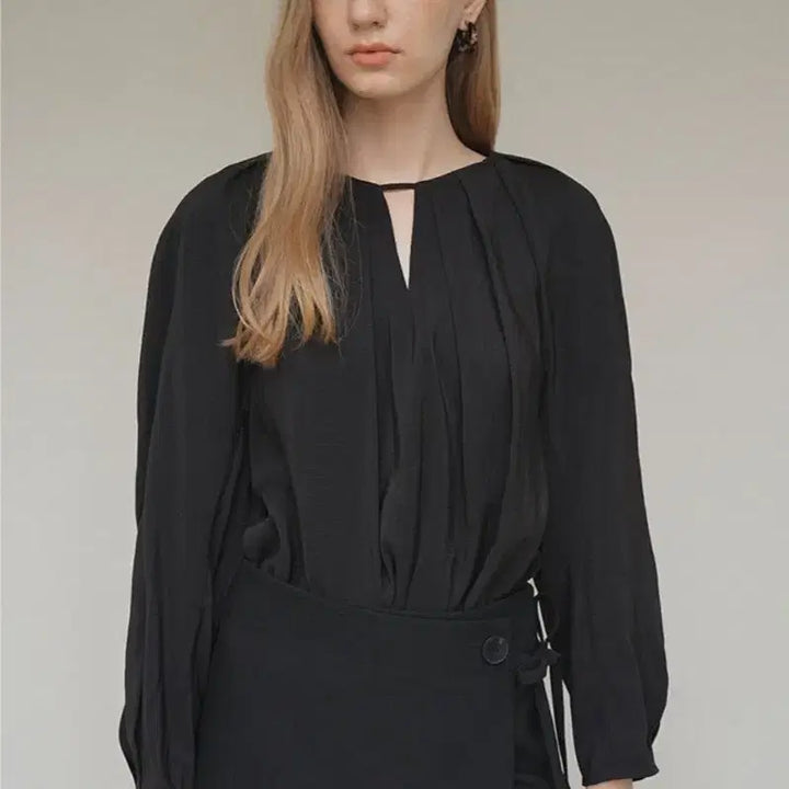 [BUNJANG] On &amp; On Black Blouse - Size S (New) / (새상품) 온앤온 블랙 블라우스
