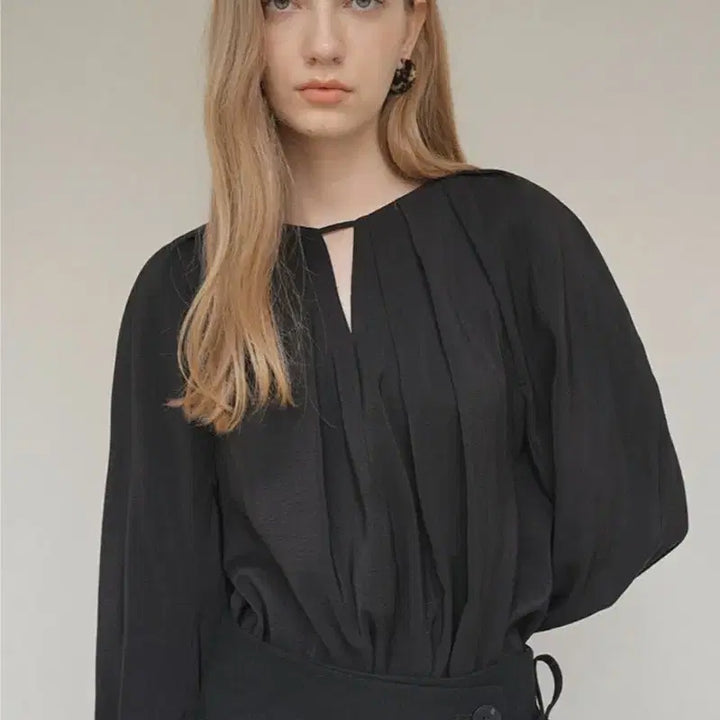 [BUNJANG] On &amp; On Black Blouse - Size S (New) / (새상품) 온앤온 블랙 블라우스