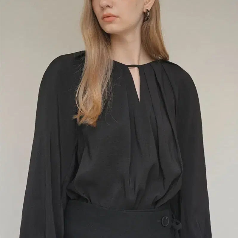 [BUNJANG] On &amp; On Black Blouse - Size S (New) / (새상품) 온앤온 블랙 블라우스