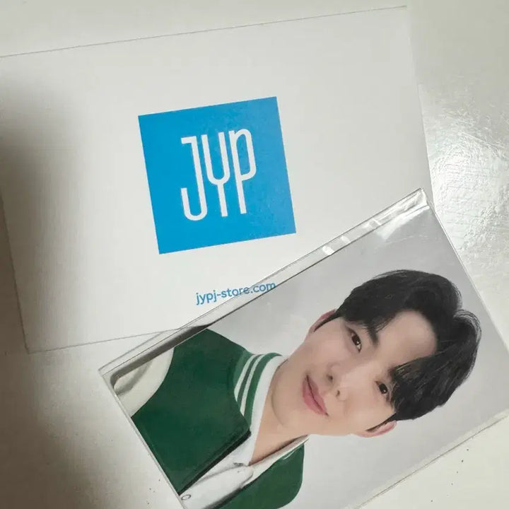 [BUNJANG] Day6 Denimalz Dowoon Badge + Photocard / (마지막) 데이식스 데니멀즈 일본 md 뱃지 + 도운 포카