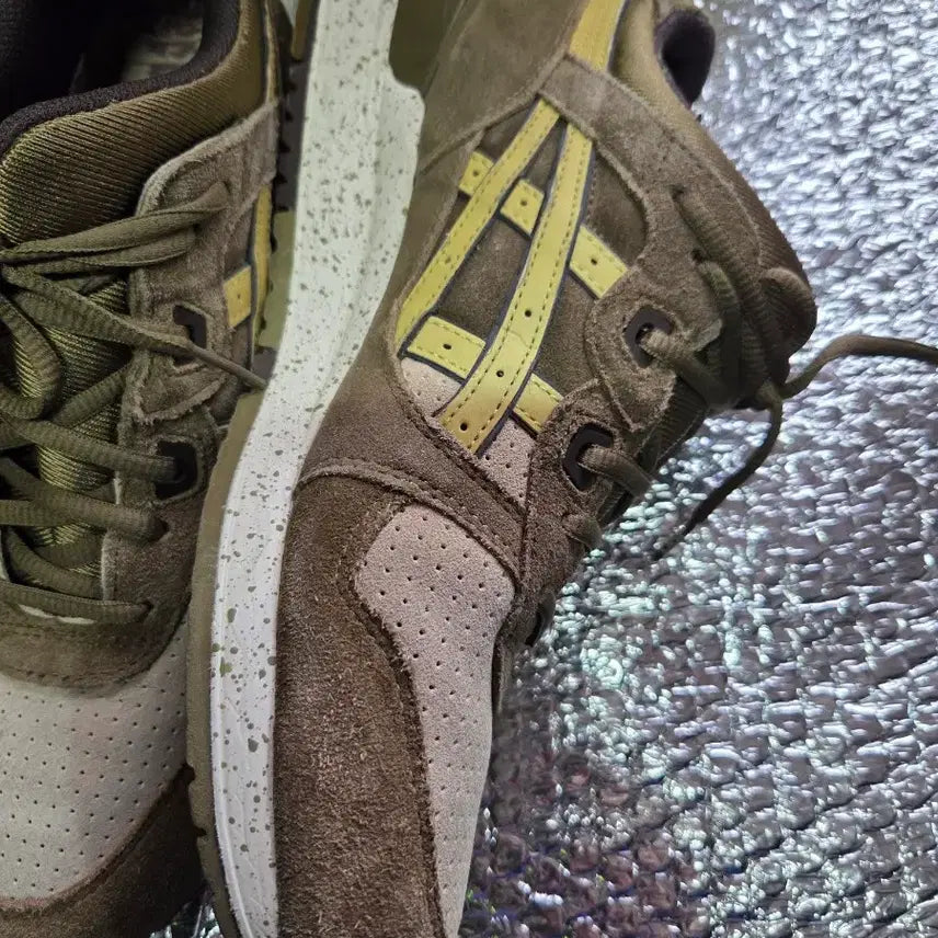 [BUNJANG] Asics Gel Lyte III Khaki Beige Walking Shoes / 아식스 젤 라이트 III 카키 베이지 280mm