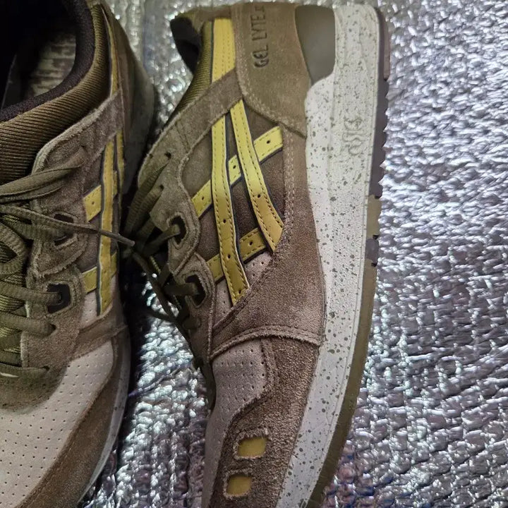 [BUNJANG] Asics Gel Lyte III Khaki Beige Walking Shoes / 아식스 젤 라이트 III 카키 베이지 280mm