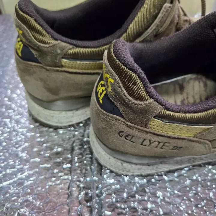 [BUNJANG] Asics Gel Lyte III Khaki Beige Walking Shoes / 아식스 젤 라이트 III 카키 베이지 280mm