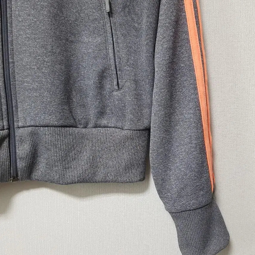 [BUNJANG] Adidas Three-Stripe Track Top Gray/Orange (Size 90) / 4)아디다스 삼선 트랙탑 그레이/오렌지 90