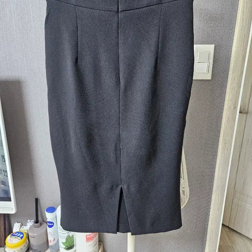 [BUNJANG] Black H-Line Midi Skirt / 블랙 H라인 스커트 미디엄 기장