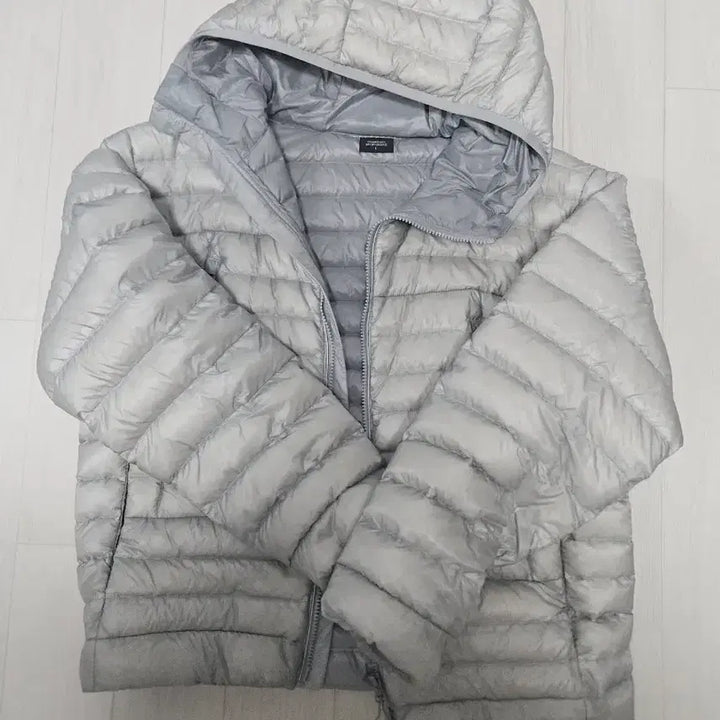 [BUNJANG] Musinsa Standard City Leisure Ripstop Hooded Down Lightweight Padded Jacket / 무신사스탠다드 시티레저 립스탑 후디드 다운 경량패딩