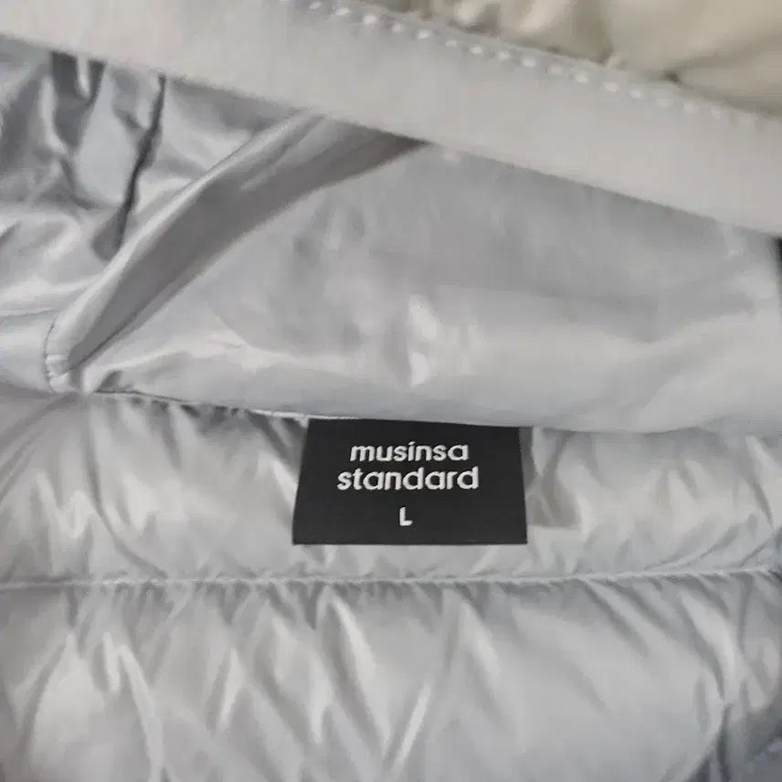 [BUNJANG] Musinsa Standard City Leisure Ripstop Hooded Down Lightweight Padded Jacket / 무신사스탠다드 시티레저 립스탑 후디드 다운 경량패딩