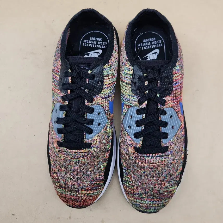 [BUNJANG] Nike Air Max 90 Flyknit Sneakers / 나이키 에어맥스 90 플라이니트 운동화240