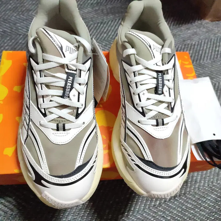 [BUNJANG] Puma x Pleasures Running Shoes 275mm / 푸마 x 플레져스 런닝화 275mm 새제품