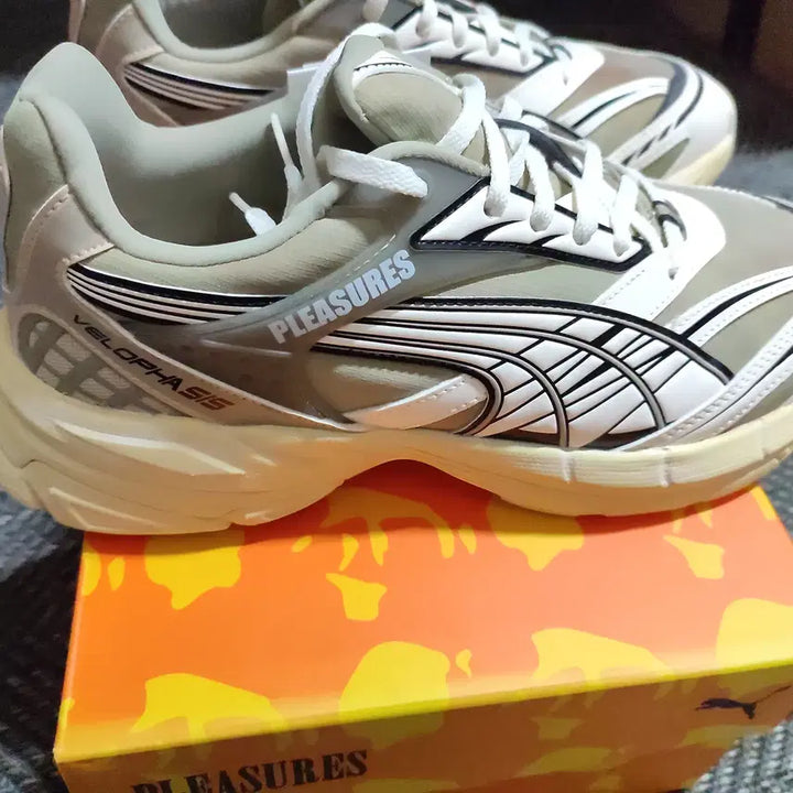 [BUNJANG] Puma x Pleasures Running Shoes 275mm / 푸마 x 플레져스 런닝화 275mm 새제품
