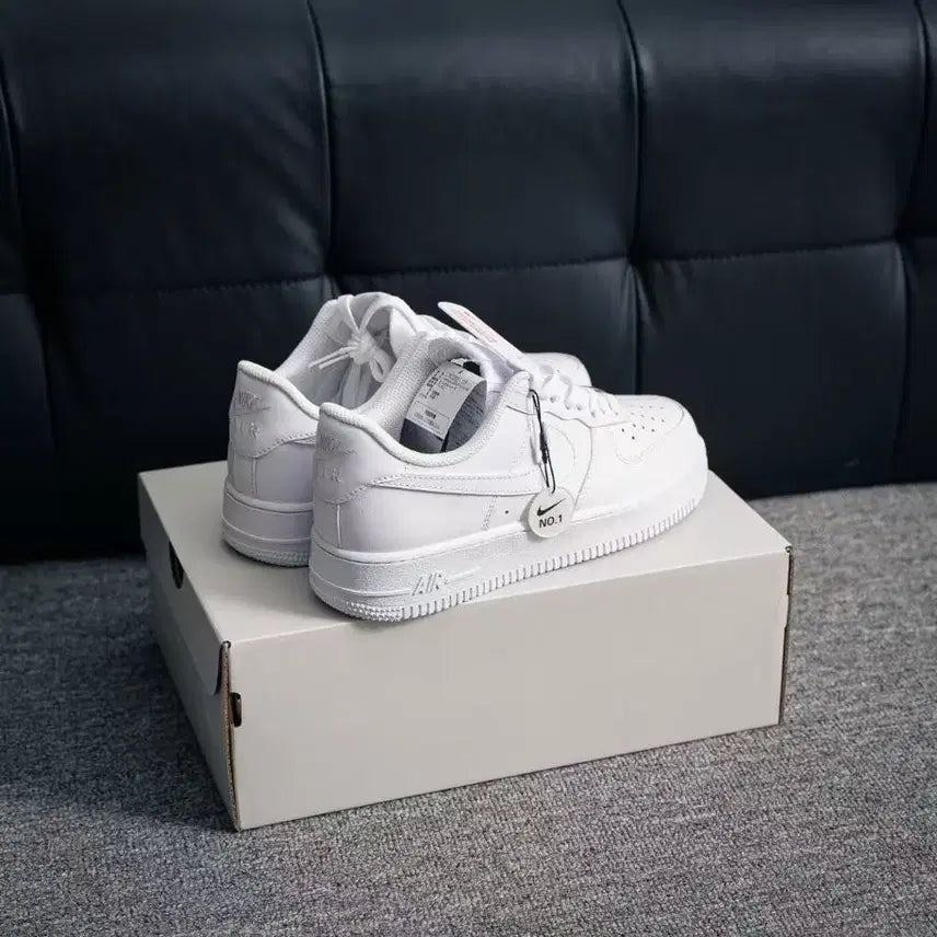 [BUNJANG] Nike Air Force 1 White Sneakers / 에어포스 1 공군 1