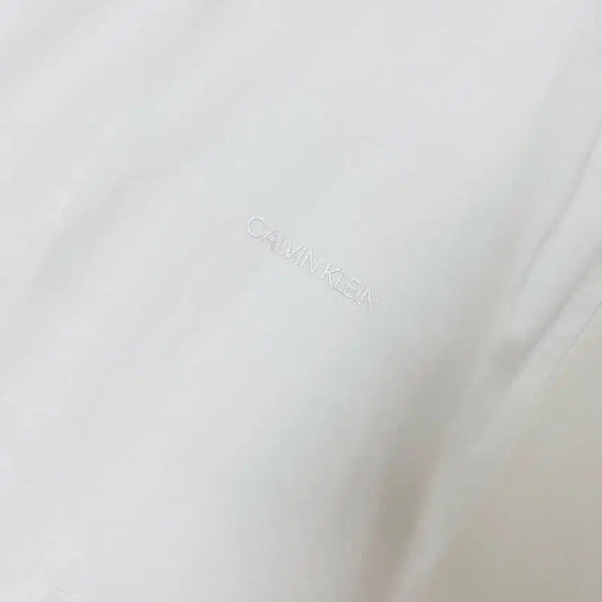 [SOLD OUT] Xs (160-170가능) 캘빈클라인 민소매 나시