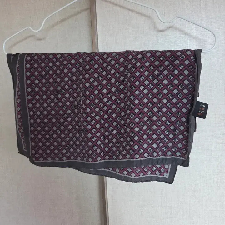 [BUNJANG] DAKS Check Pattern Silk Scarf / DAKS 체크 패턴 실크스카프