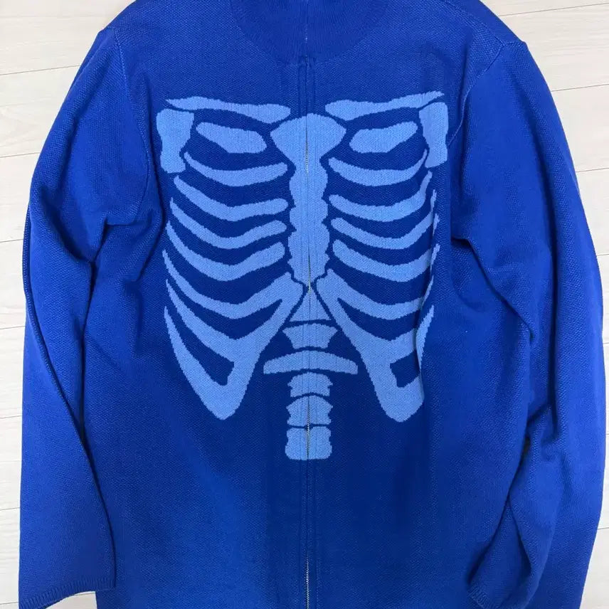 [BUNJANG] Beslow Bone Detail Knit Zip-up L Size / 비슬로우 본 디테일 니트 집업 L사이즈