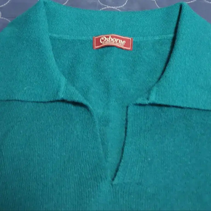 [BUNJANG] Osborne Modal Blend Open Collar Long Sleeve Knit Top / 오스본 모달혼방 오픈카라 긴팔 니트 블루 (F)