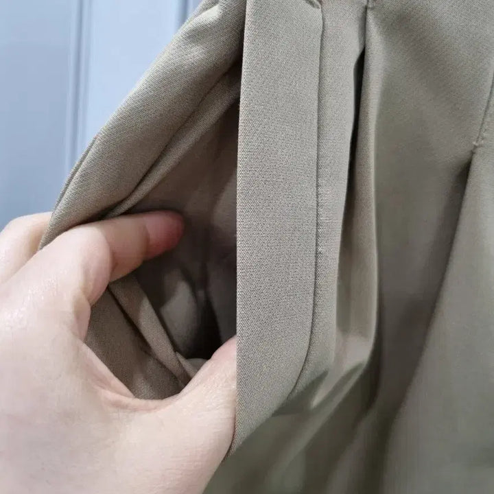 [BUNJANG] Beige Pleated Wide Pants / 베이지 와이드 플리츠 바지
