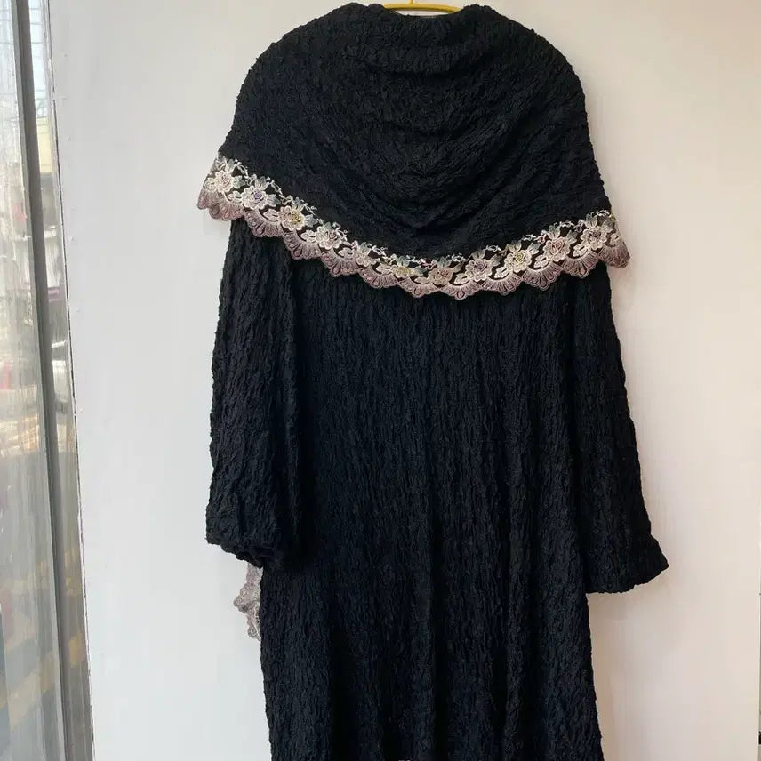 [BUNJANG] Ekumi Vintage Embroidered Lace Cardigan / 에쿠미 빈티지 자수 레이스 가디건