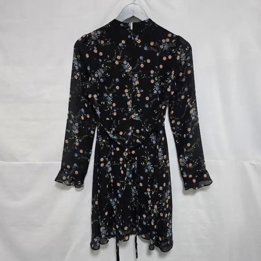 [BUNJANG] Black Floral Long Sleeve Chiffon Dress / 블랙 플라워 롱 슬리브 쉬폰 원피스 여 85. 0326