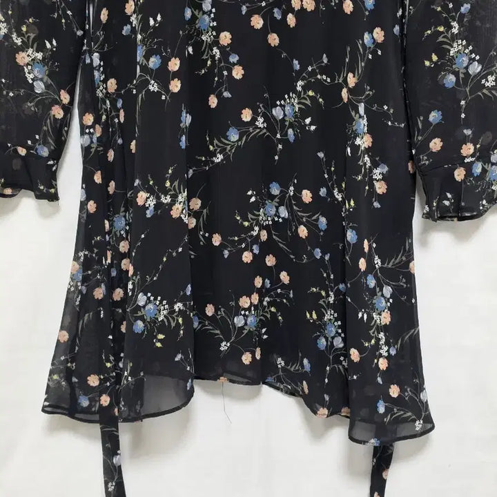 [BUNJANG] Black Floral Long Sleeve Chiffon Dress / 블랙 플라워 롱 슬리브 쉬폰 원피스 여 85. 0326