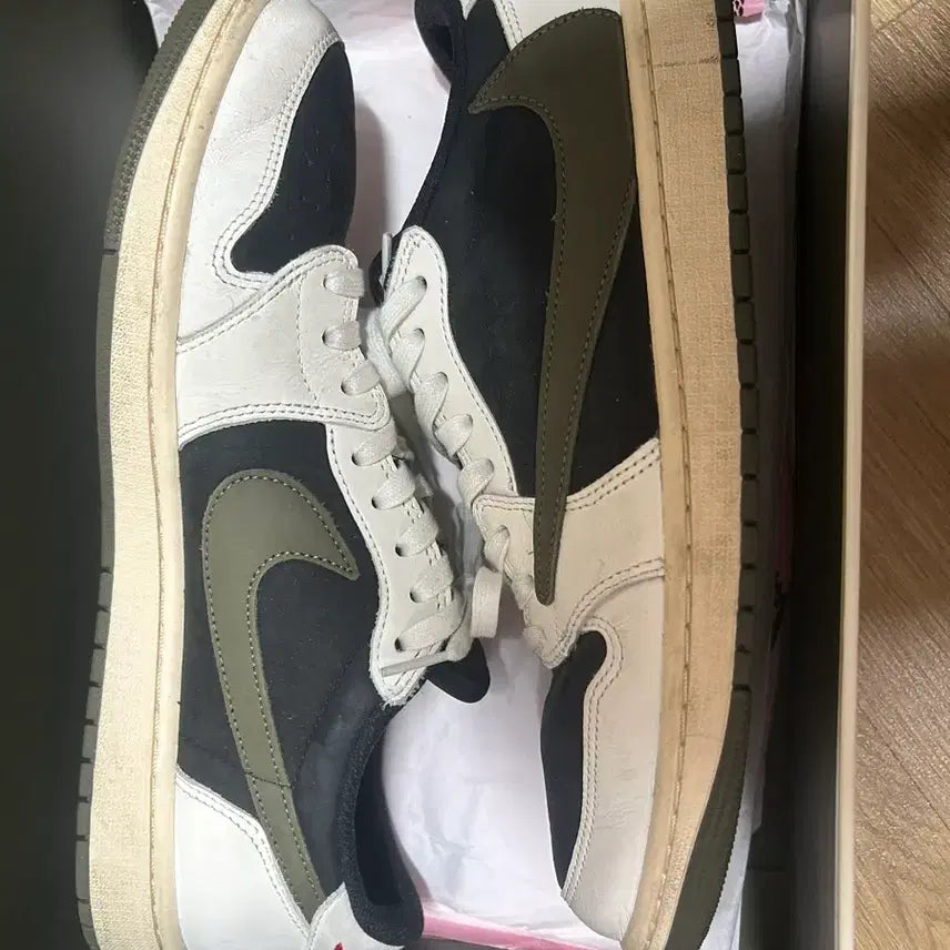 [BUNJANG] Travis Scott Jordan 1 Olive / [300] 트레비스 스캇 조던 1 올리브