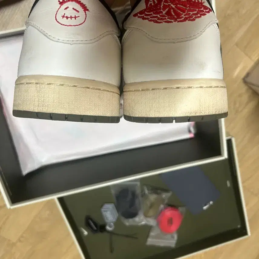 [BUNJANG] Travis Scott Jordan 1 Olive / [300] 트레비스 스캇 조던 1 올리브