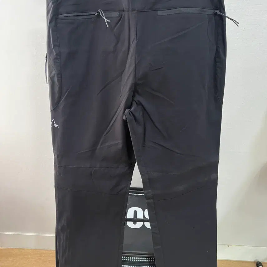 [BUNJANG] Roa Mountain Trousers / 로아 마운틴 트라우저