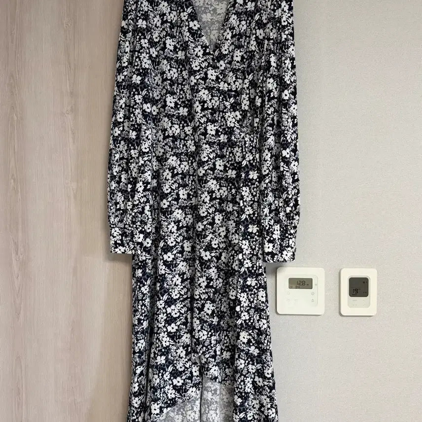 [BUNJANG] Lauren Ralph Lauren Floral Navy Dress / 로렌 랄프로렌 플라워 원피스