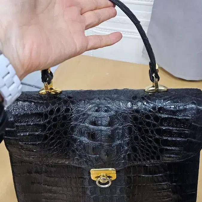 [BUNJANG] Black Crocodile Leather Tote Bag / 블랙 악어 가죽 토트백