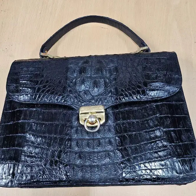 [BUNJANG] Black Crocodile Leather Tote Bag / 블랙 악어 가죽 토트백