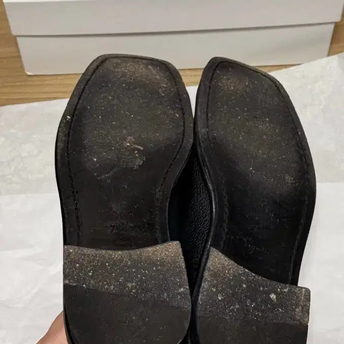 [BUNJANG] YOUTH Square Toe Black Leather Loafers / 스퀘어토 소가죽 블랙 로퍼