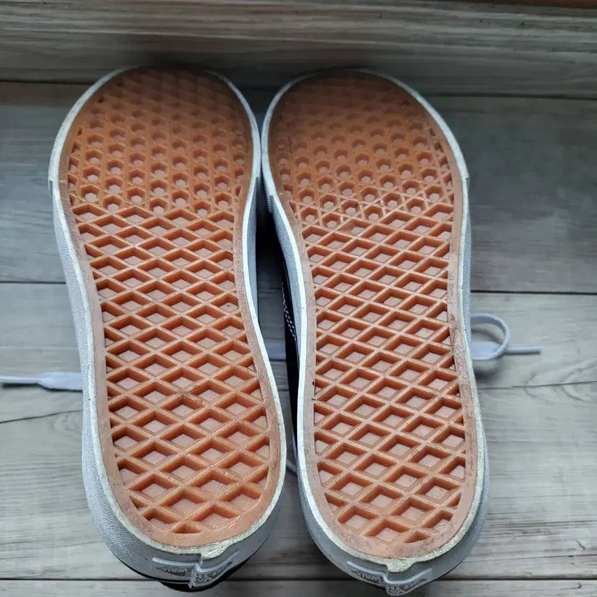 [BUNJANG] Vans Sneakers 240 / 반스운동화 240