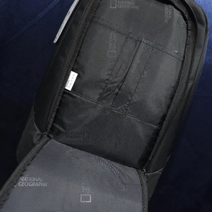[BUNJANG] National Geographic Original Square Backpack (Unused) / 내셔널지오그래픽 오리지널 스퀘어 백팩(미사용)