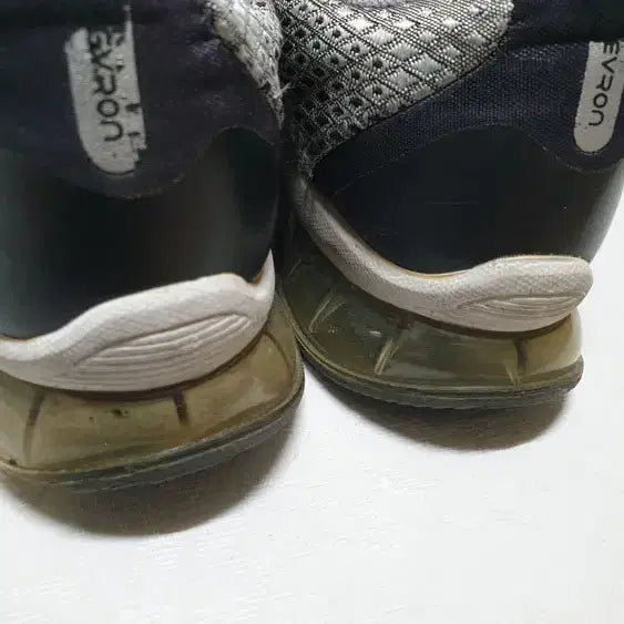 [BUNJANG] Running Shoes Gray 235 / 런닝화 235/Gray (착샷O)