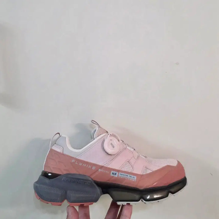 [BUNJANG] K2 Flyhike Cube 2.0 Pink GORE-TEX BOA Trekking Shoes / [255] K2케이투 플라이하이크 큐브2.0 핑크 고어텍스 보아ㅡ최저가