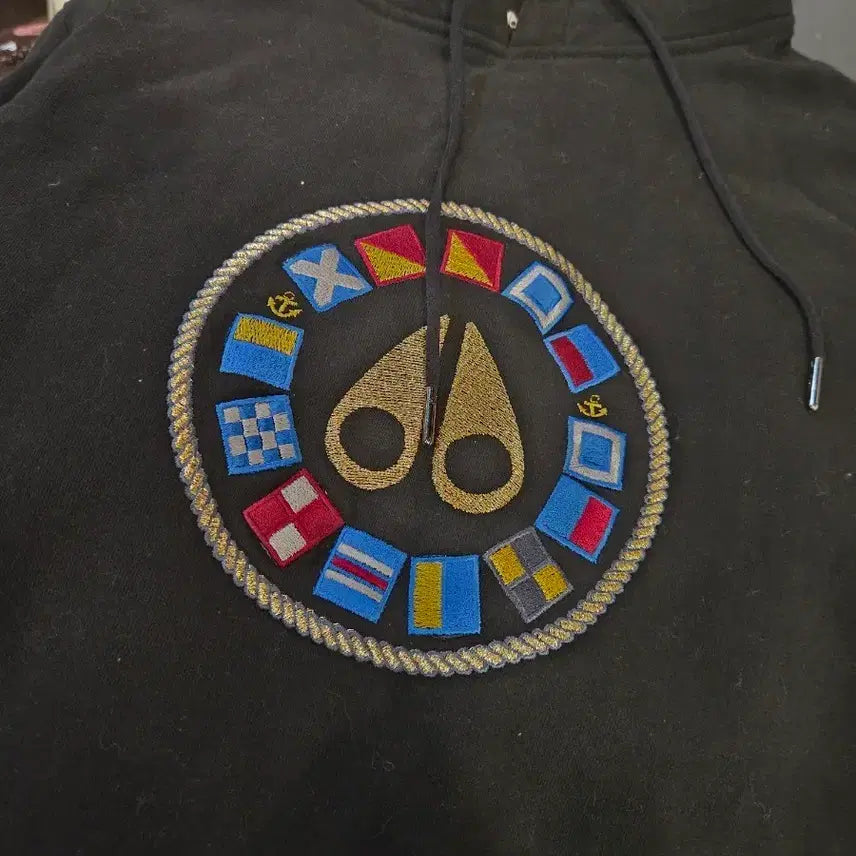 [BUNJANG] Moose Knuckles Black Hoodie Navigation Emblem / 무스너클 블랙 후드티 항해 엠블럼