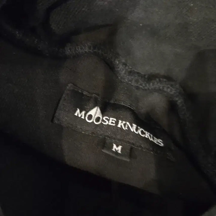 [BUNJANG] Moose Knuckles Black Hoodie Navigation Emblem / 무스너클 블랙 후드티 항해 엠블럼