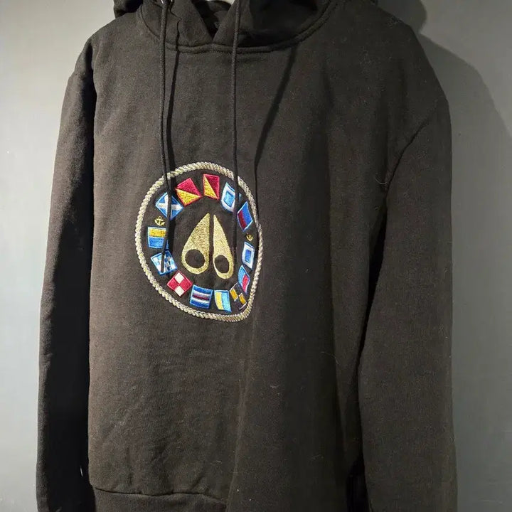 [BUNJANG] Moose Knuckles Black Hoodie Navigation Emblem / 무스너클 블랙 후드티 항해 엠블럼