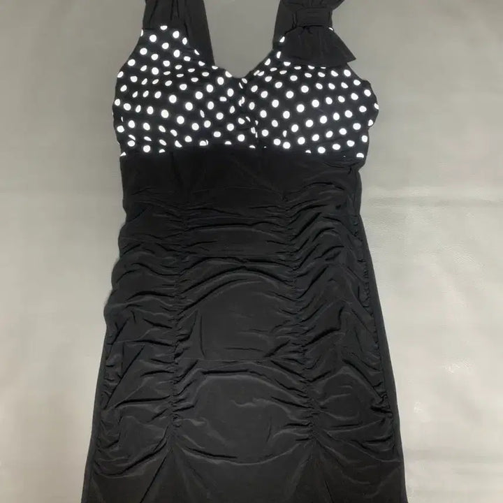 [BUNJANG] Black Dot Shirred Halter Dress / 블랙 도트 셔링 홀복