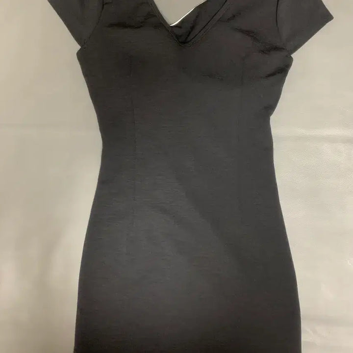 [BUNJANG] Black Color Block Mini Dress / 배색 버튼 포인트 블랙 홀복