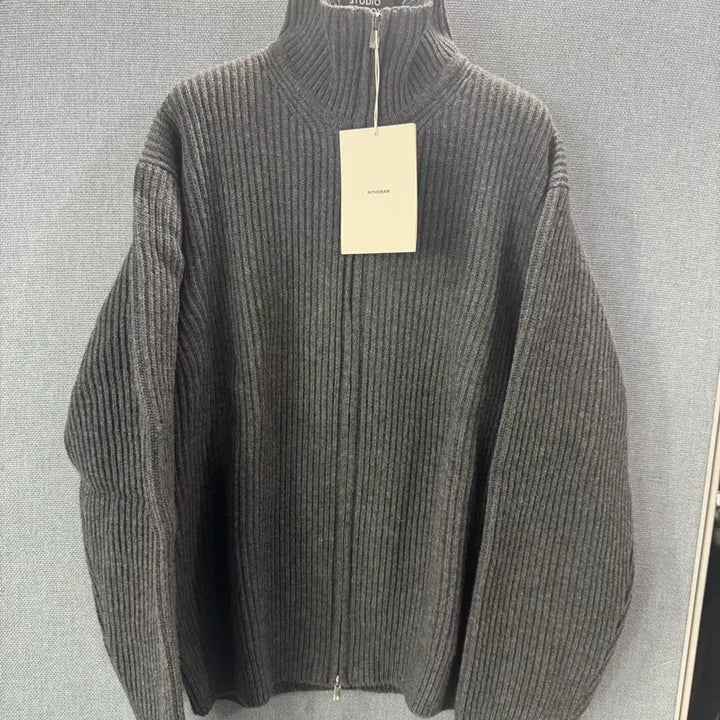 [BUNJANG] In The Raw Knit Zip-up Deep Gray Size 4 / 인더로우 니트집업 딥그레이 사이즈 4 판매