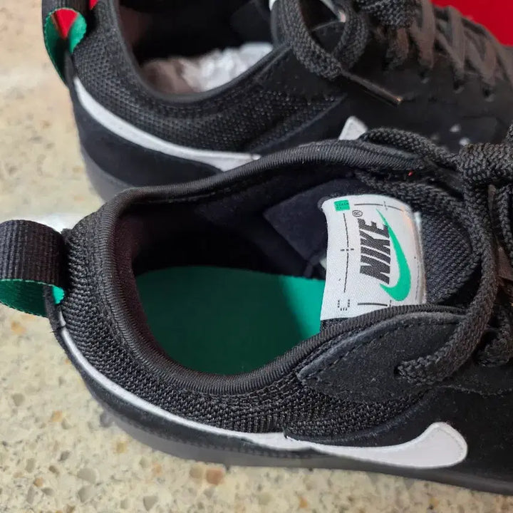 [BUNJANG] Nike Black Sneakers 240mm / 나이키 240mm 블랙 운동화 새상품