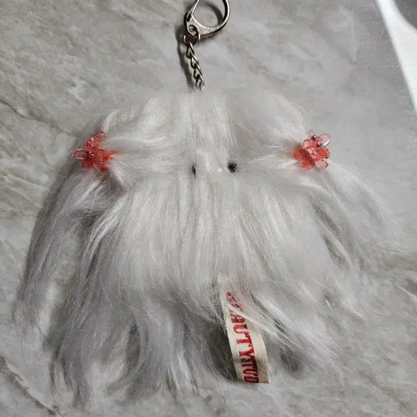 [BUNJANG] White Fluffy Doll Keychain / 흰색 털뭉치 인형 키링