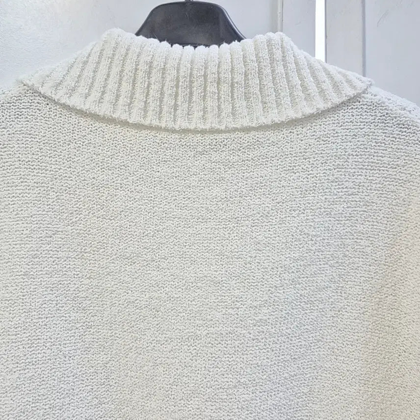 [BUNJANG] AWE Crop Short Sleeve Knit Top / 아위 크롭 반팔 니트티
