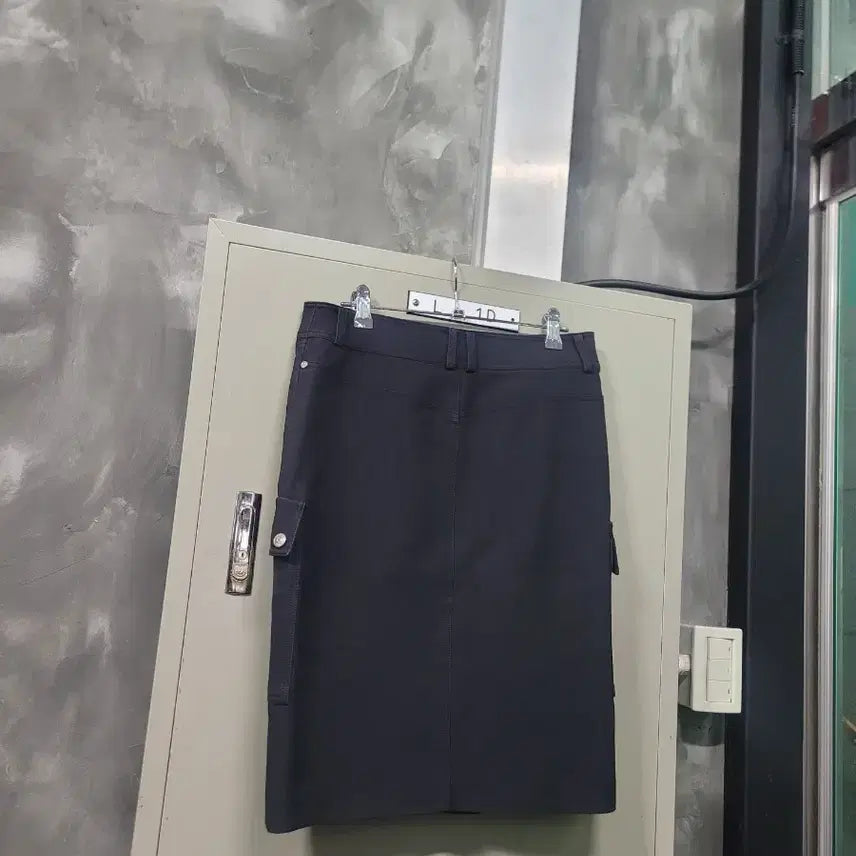 [BUNJANG] MCM H-Line Black Skirt / (정품) MCM 엠씨엠 H라인 블랙 스커트 치마 29사이즈
