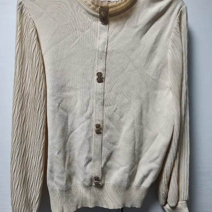 [BUNJANG] Satin Pleated Sleeve Knit Top / SATIN 플리츠 소매 니트 S
