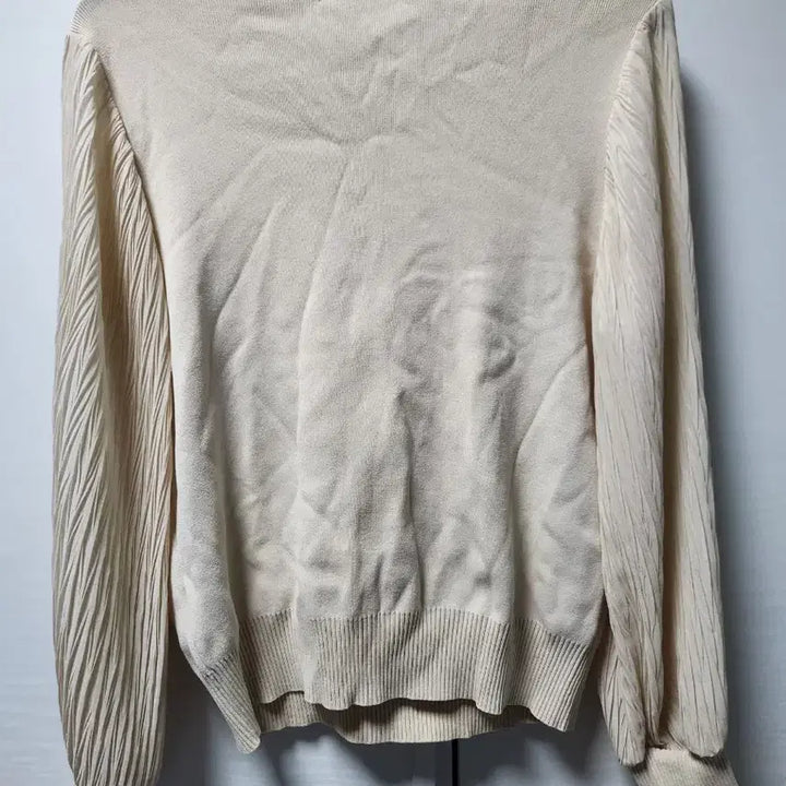 [BUNJANG] Satin Pleated Sleeve Knit Top / SATIN 플리츠 소매 니트 S